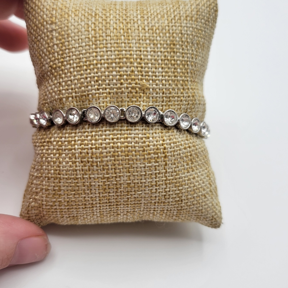 Authentic SWAROVSKI Sparkling Round CZ Rhodium Pl Tennis Bracelet